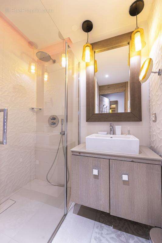 Appartement à LES ALLUES