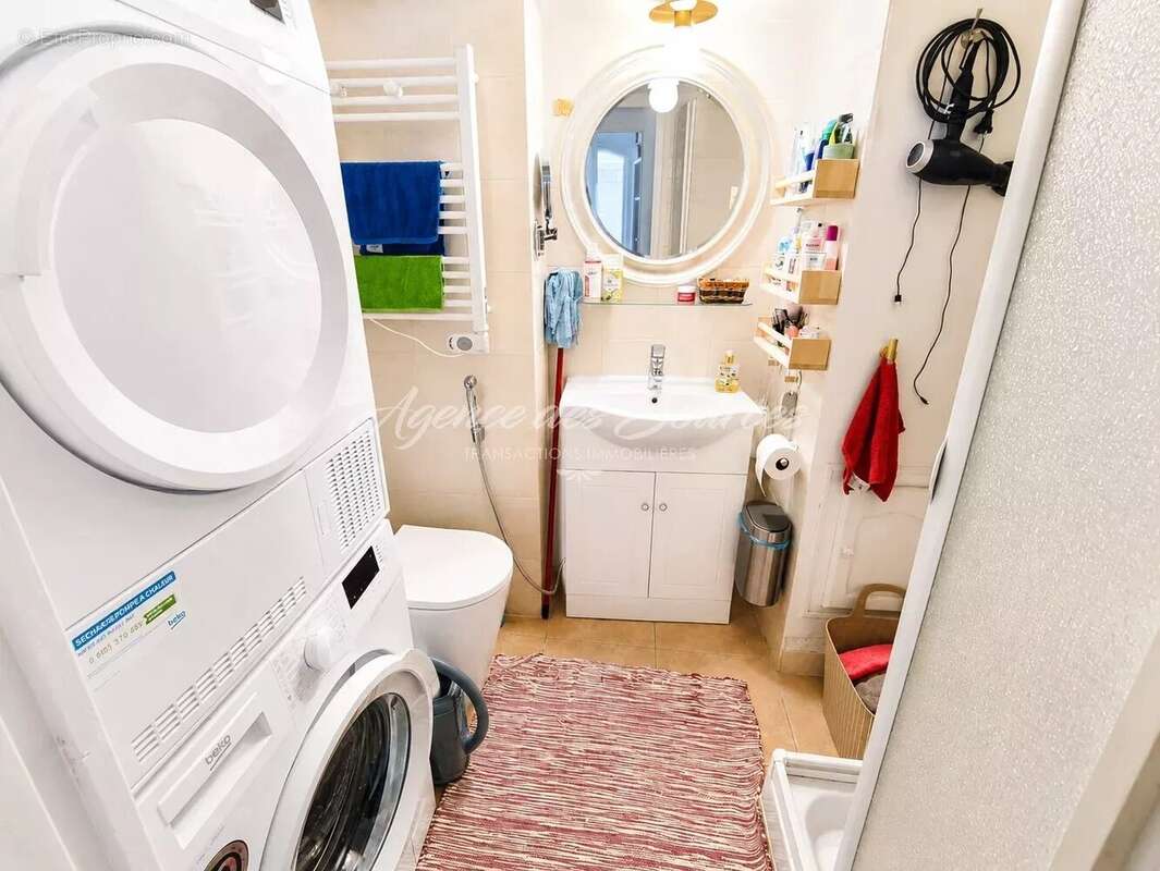 Appartement T2 en rez-de-chausée à Varages - photo 7
