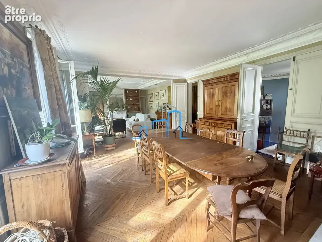 Appartement 5 pièces 125 m² à vendre à Paris-10e (75010) - photo 3