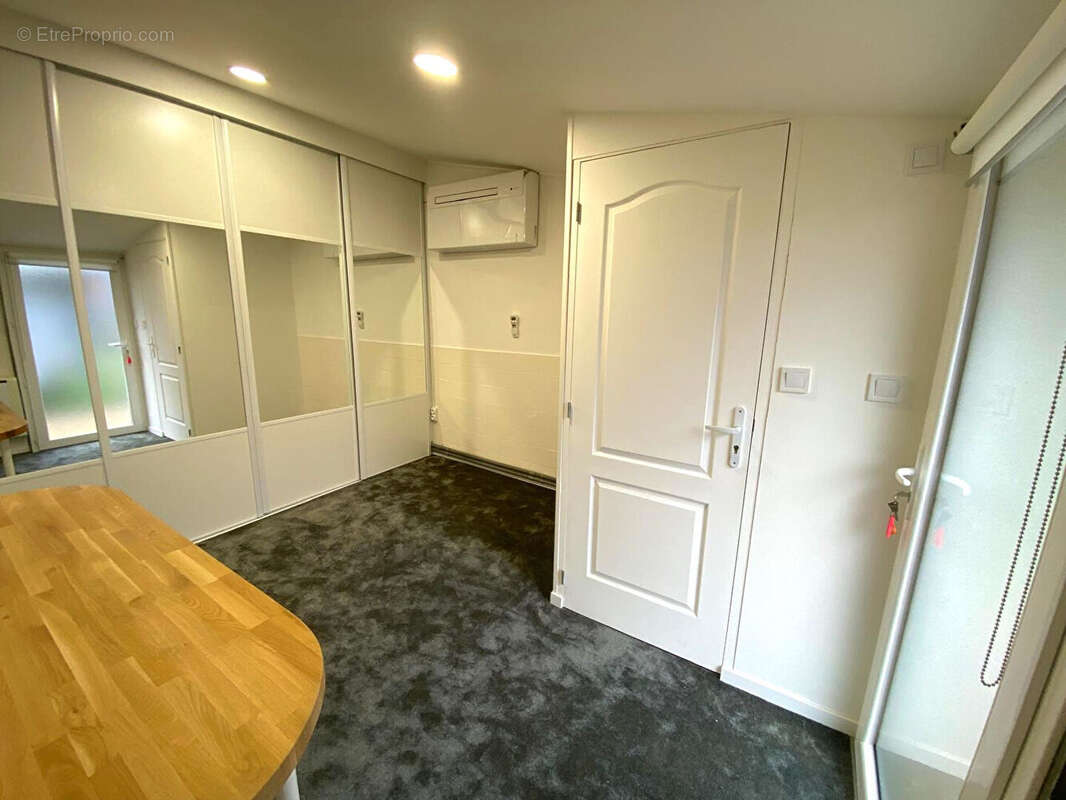 Maison de plain-pied rénovée avec piscine et garage à vendre à Gujan-Mestras, quartier Meyran - photo 10