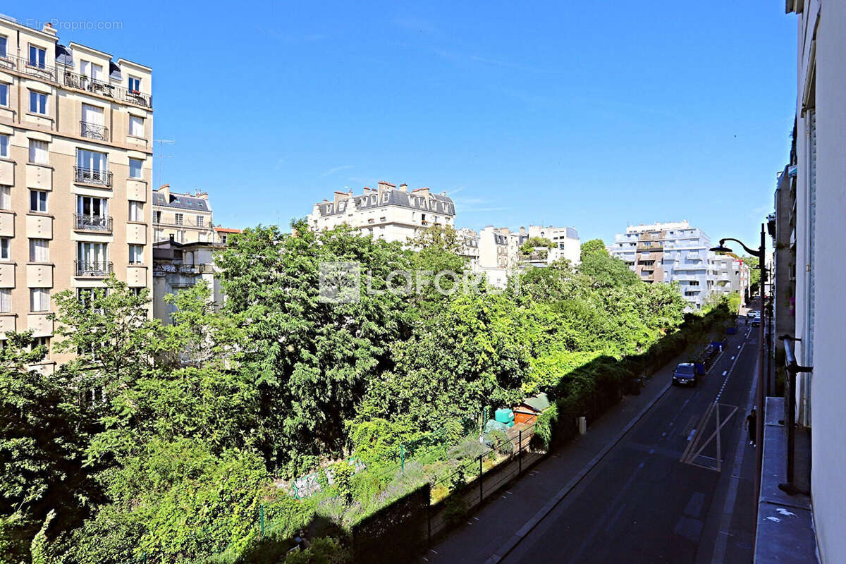 Appartement à PARIS-14E
