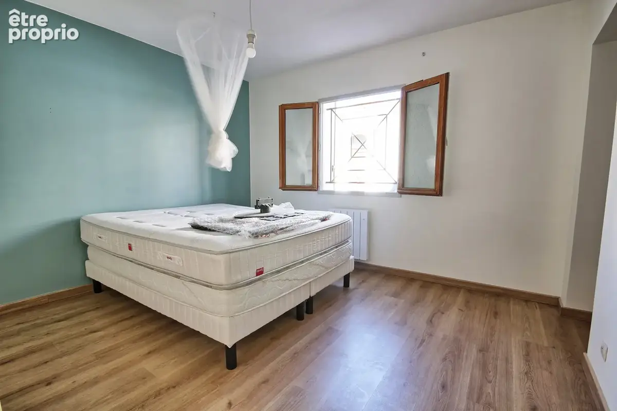 Bacalan   Maison en pierre 147 m2 au sol   Jardin, piscine et garage - photo 6
