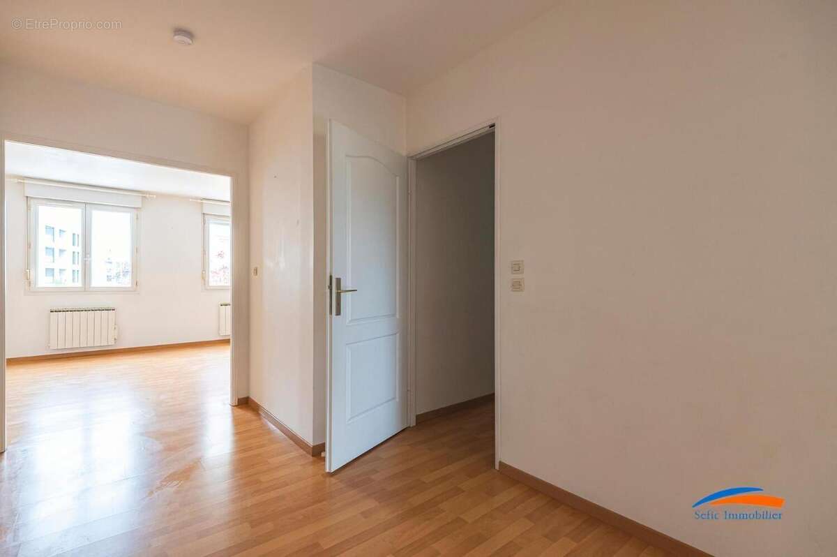   - Appartement à REIMS