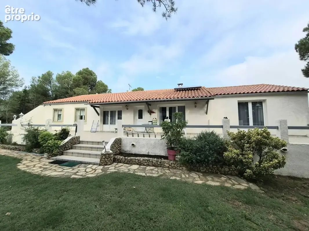 Névian – maison de plain-pied sur un magnifique terrain arboré de 7 500 m² - photo 2