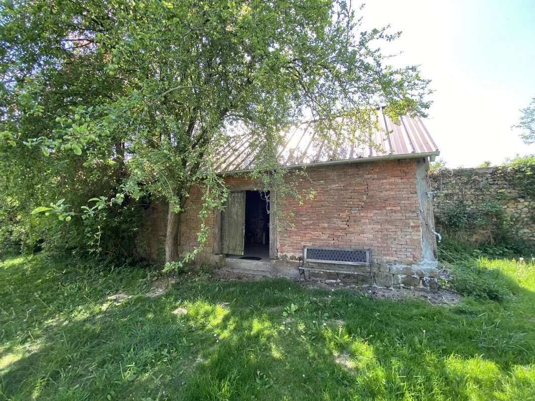 Maison à CARROUGES