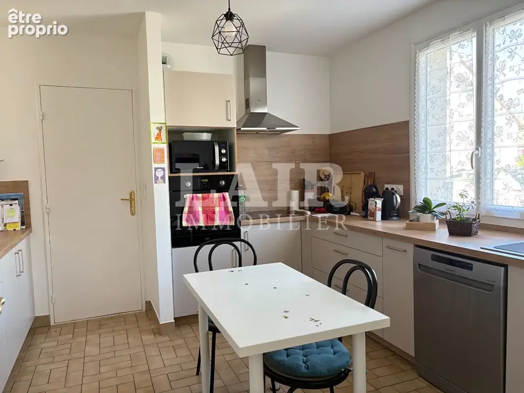 Maison habitable de plain pied avec deux garages et atelier - Réf. 15812 - photo 6
