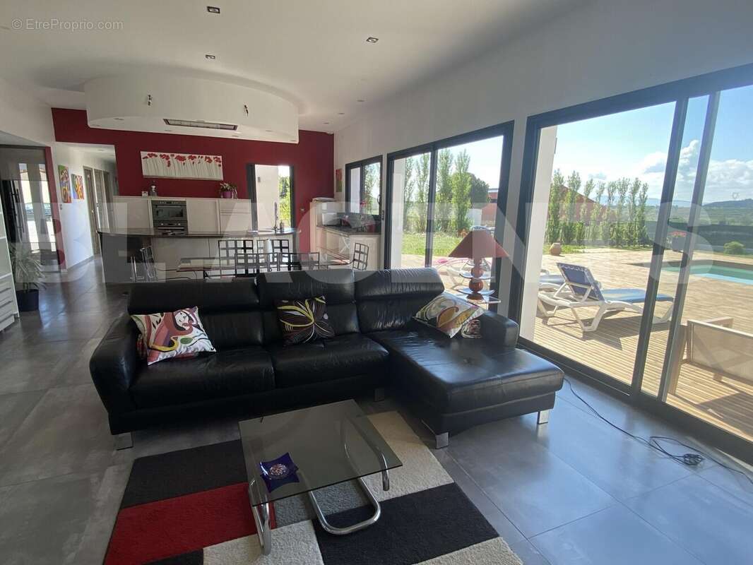 IMG_8542 - Maison à PEYRIAC-MINERVOIS