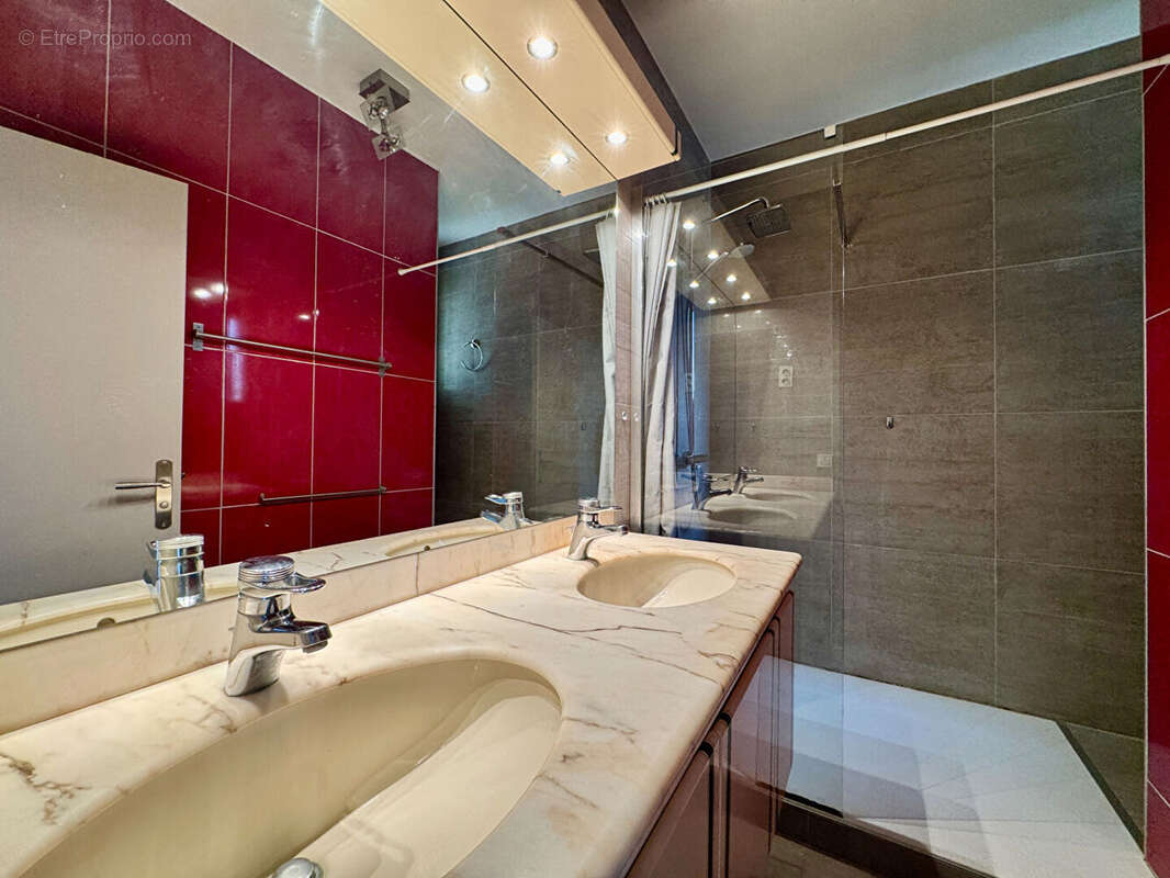 Appartement à LE PONTET