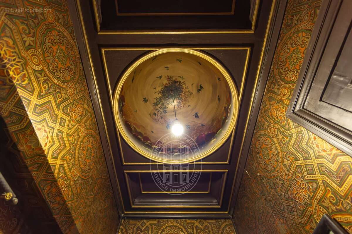 Appartement à PARIS-9E