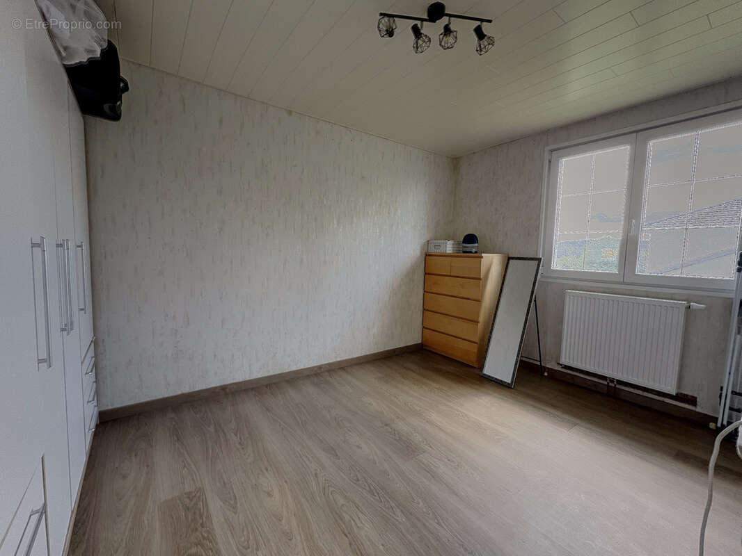 Maison à LES ECORCES