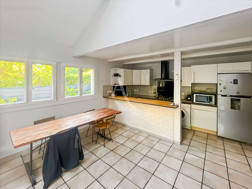 Maison à VAUX-SUR-SEINE