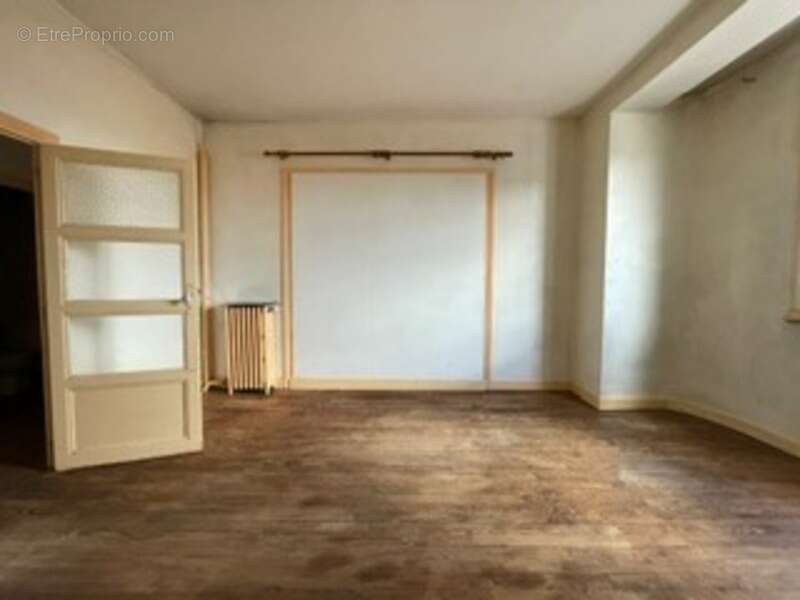 Appartement à vendre 5 pièces CLERMONT FERRAND (63) - photo 2