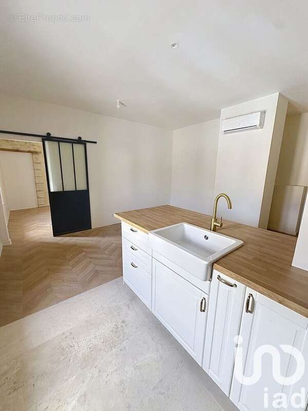Appartement 41 m² à Uzes  - photo 4
