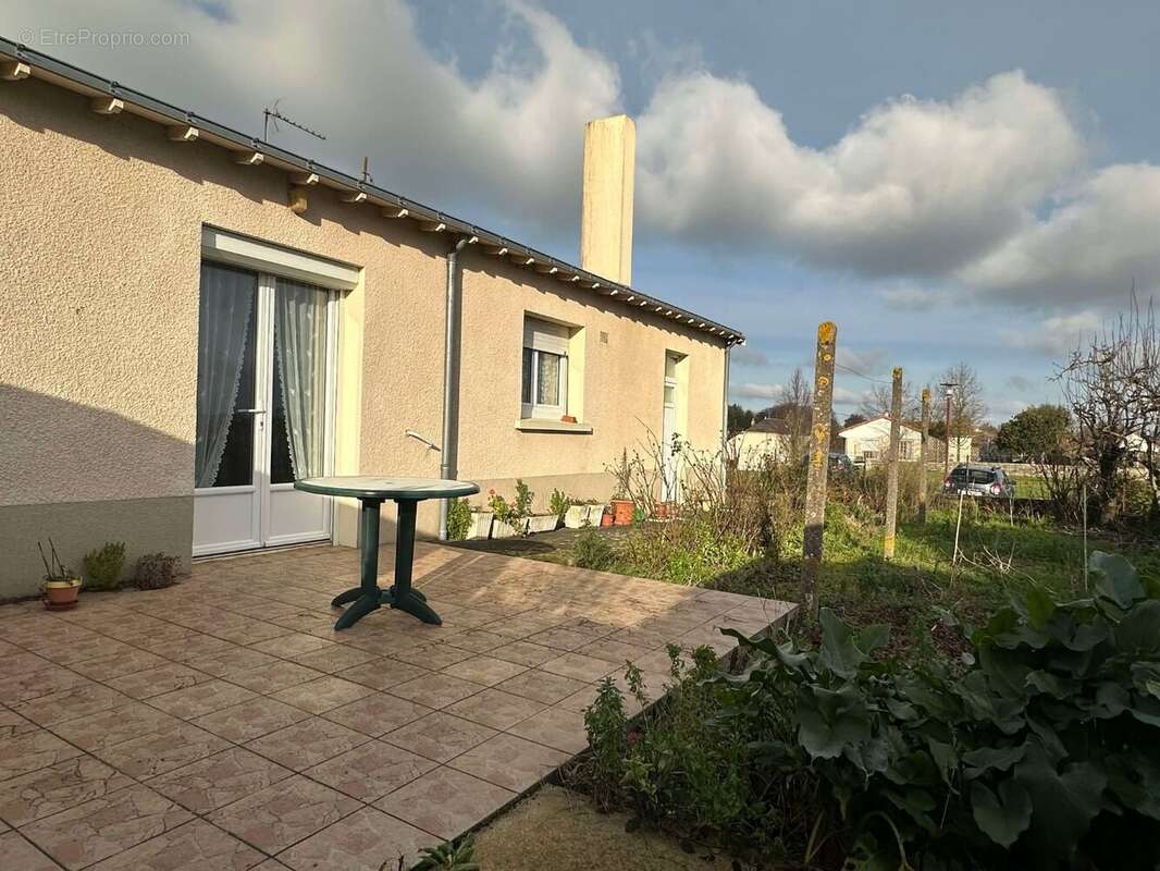 Maison à SAINT-LEZIN