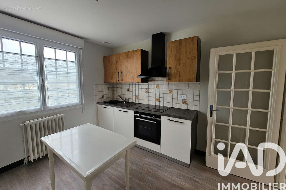 Photo 8 - Maison à SAINT-MEEN-LE-GRAND