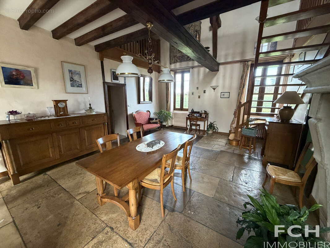 Maison à SAINT-GERMAIN-DES-FOSSES