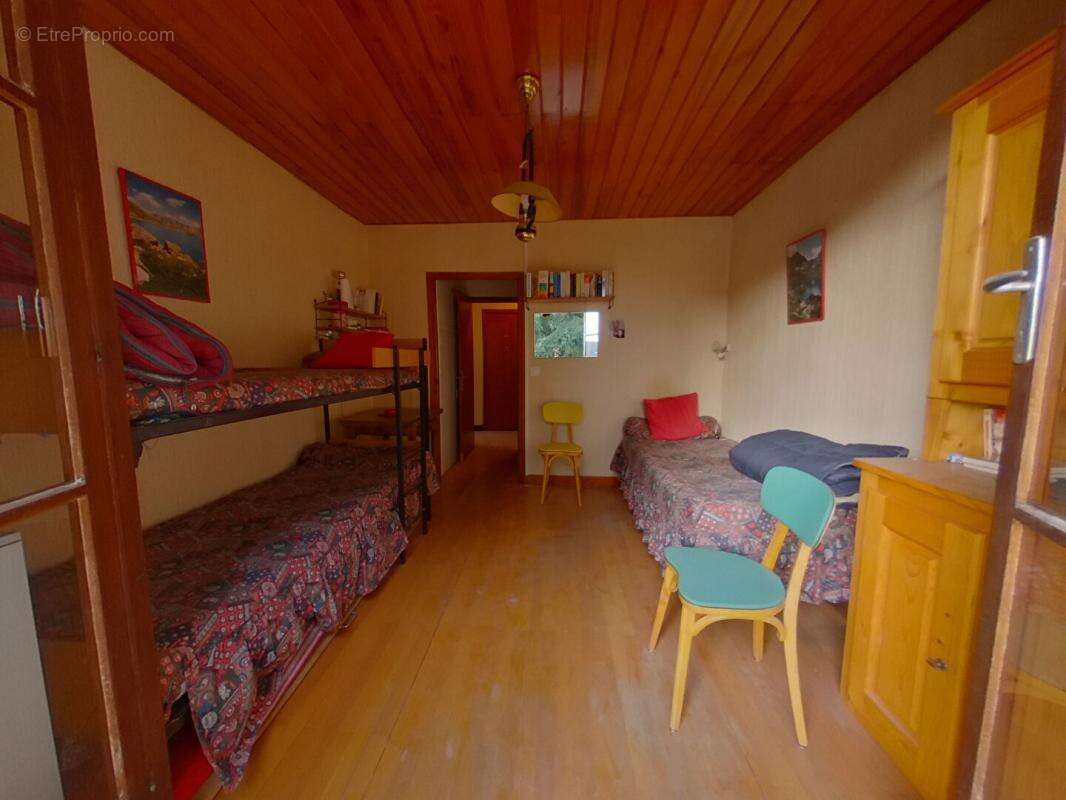 Appartement à LES THUILES