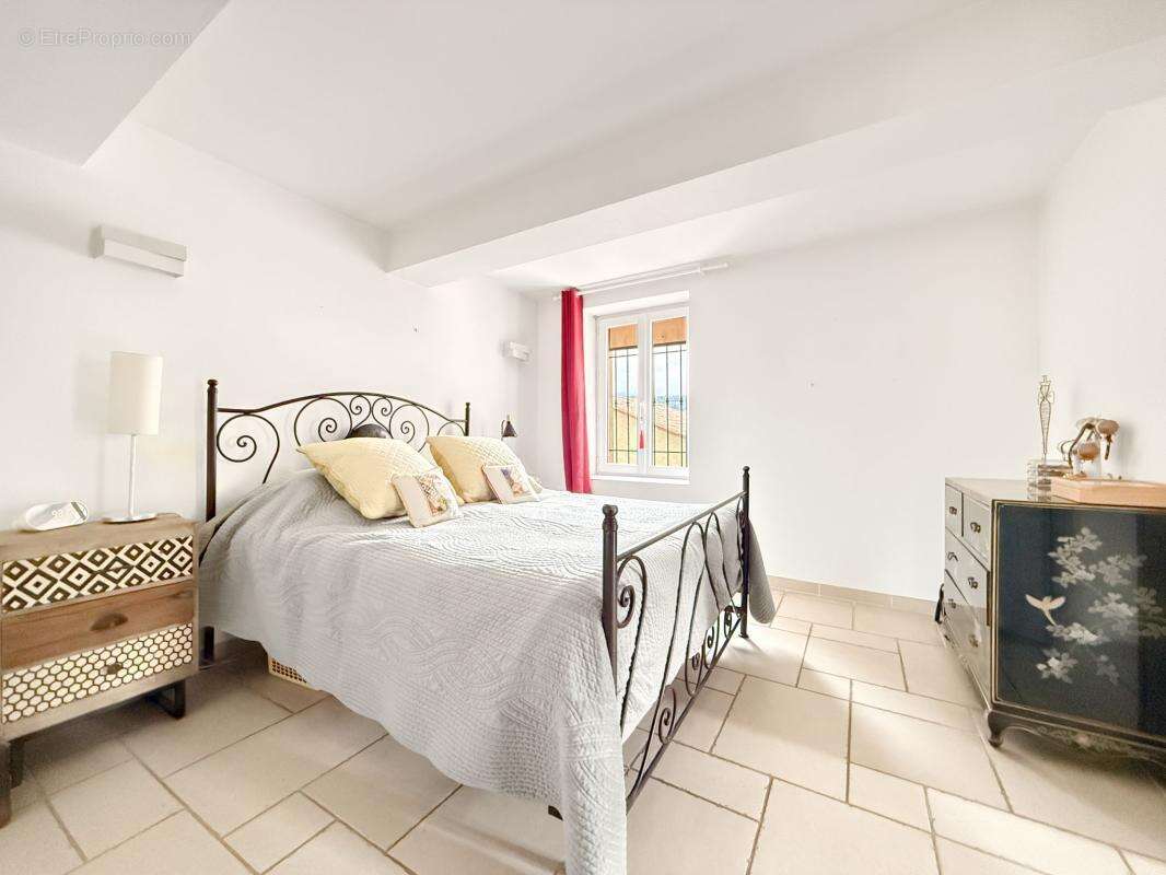 Maison à LA COLLE-SUR-LOUP