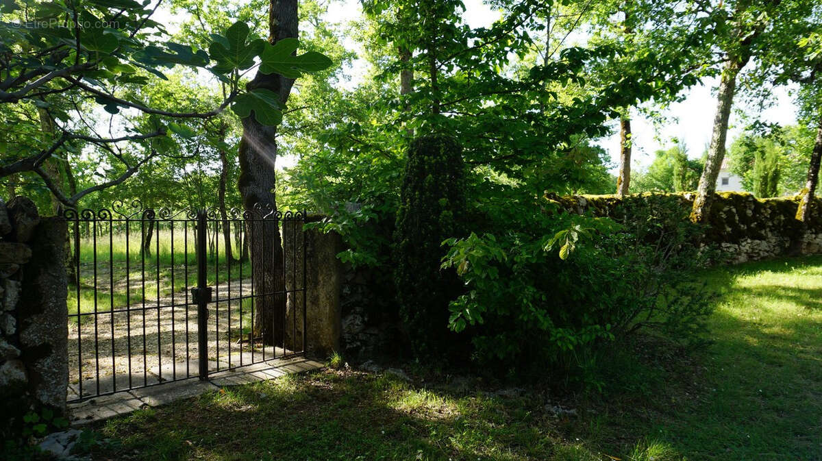 Maison à ESCLAUZELS