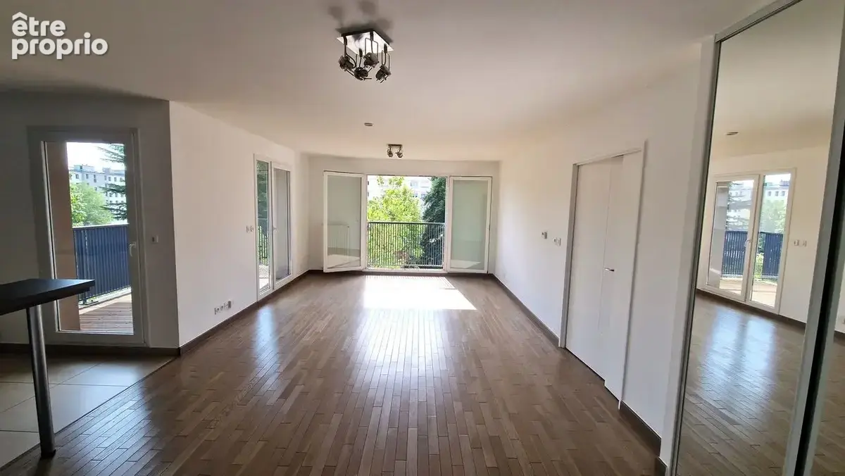 Appartement 4 pièces 89 m² à vendre à Ecully (69130) - photo 2