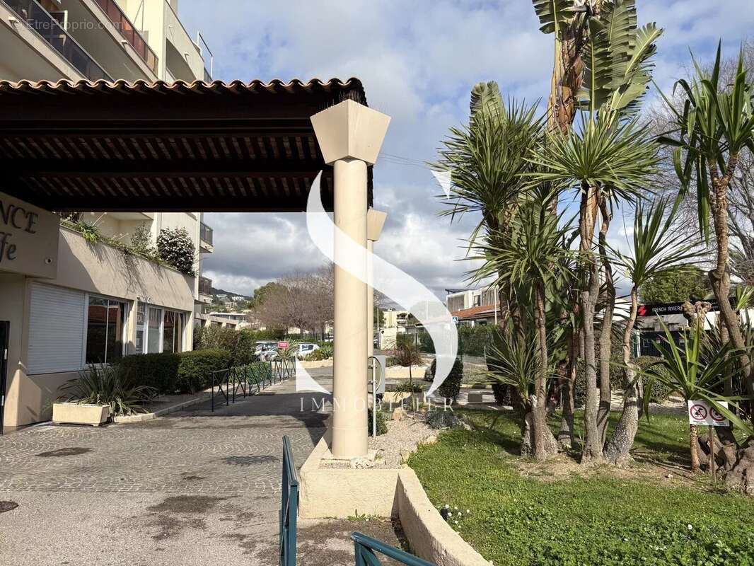 Appartement à VALLAURIS