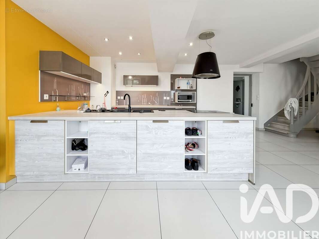 Maison 107 m² à Bonchamp-Les-Laval  - photo 7