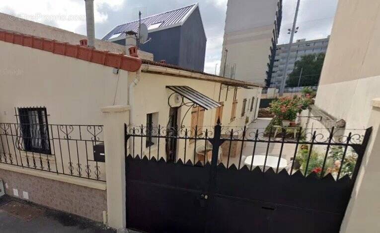 Maison à IVRY-SUR-SEINE