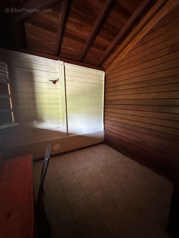 Maison à CAPESTERRE-BELLE-EAU