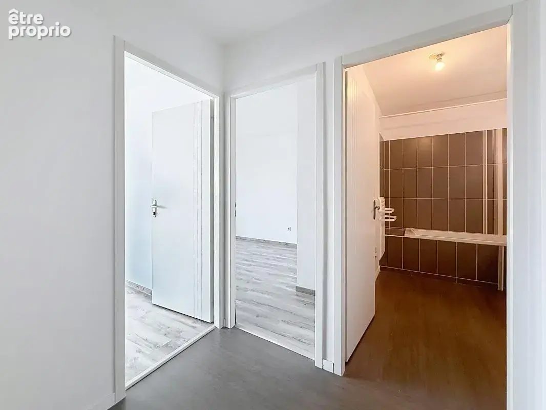 Appartement À Vendre - photo 8