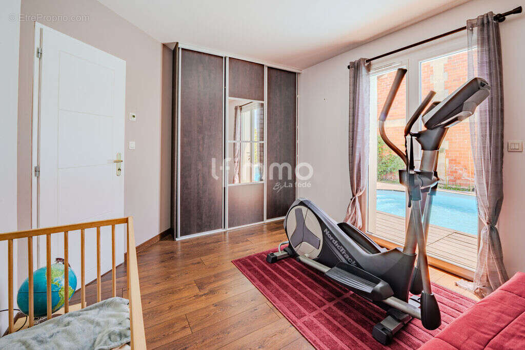 Maison individuelle de plain-pied avec garage et piscine - photo 9