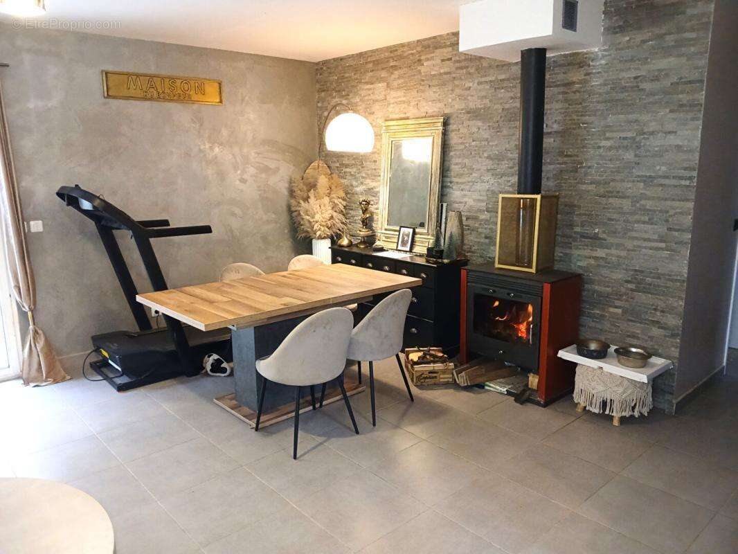 Maison à MONTFORT-SUR-ARGENS