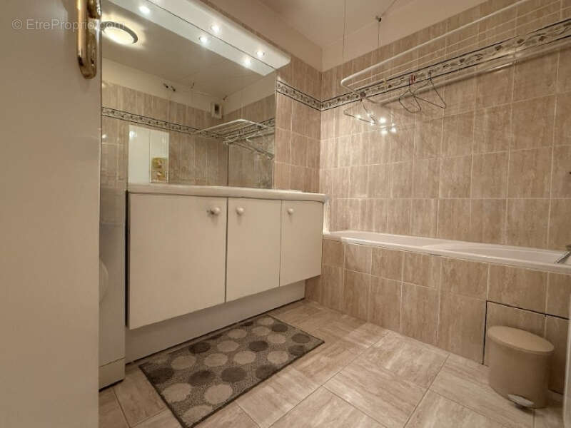 Appartement à MONTROUGE