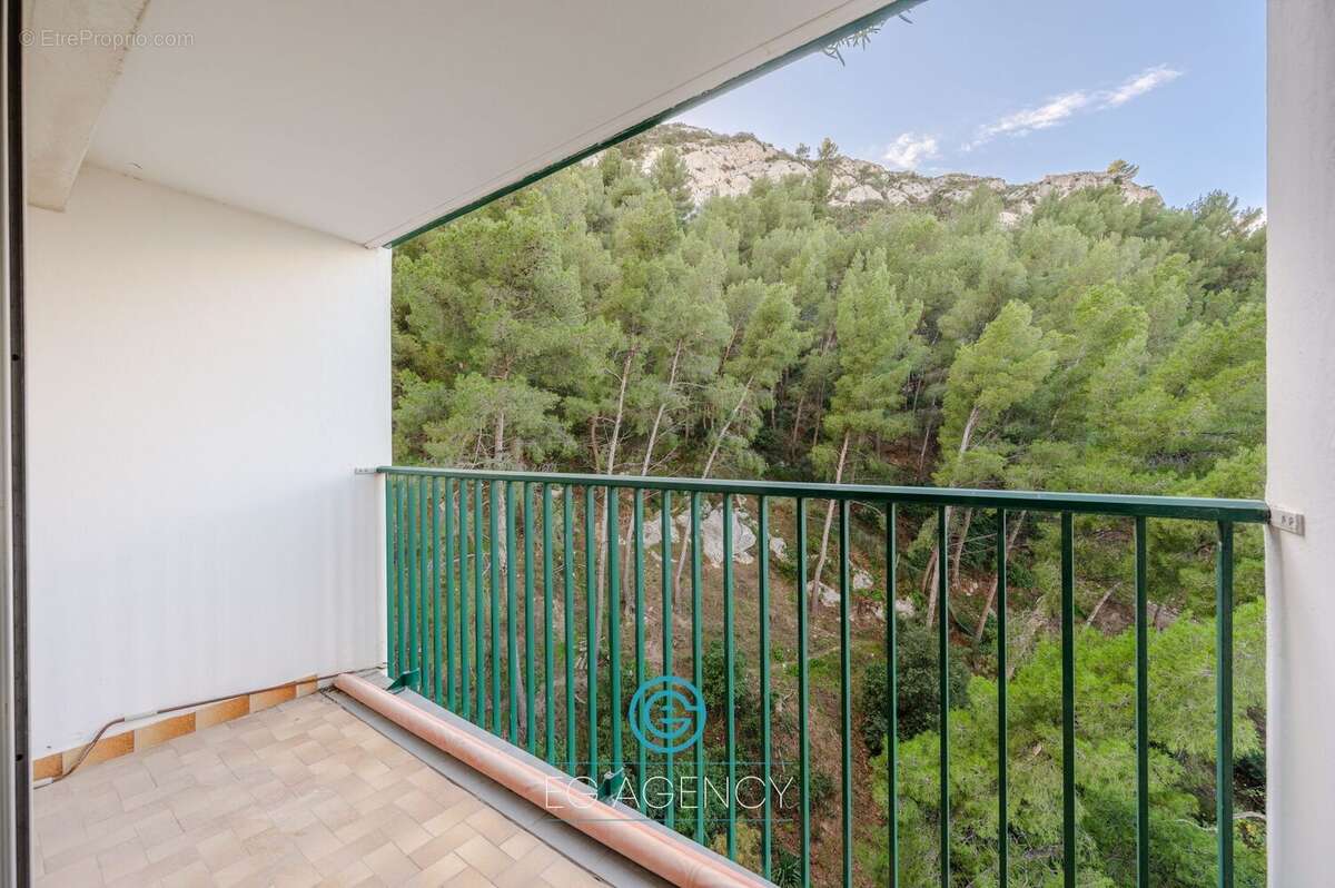 Appartement à MARSEILLE-8E