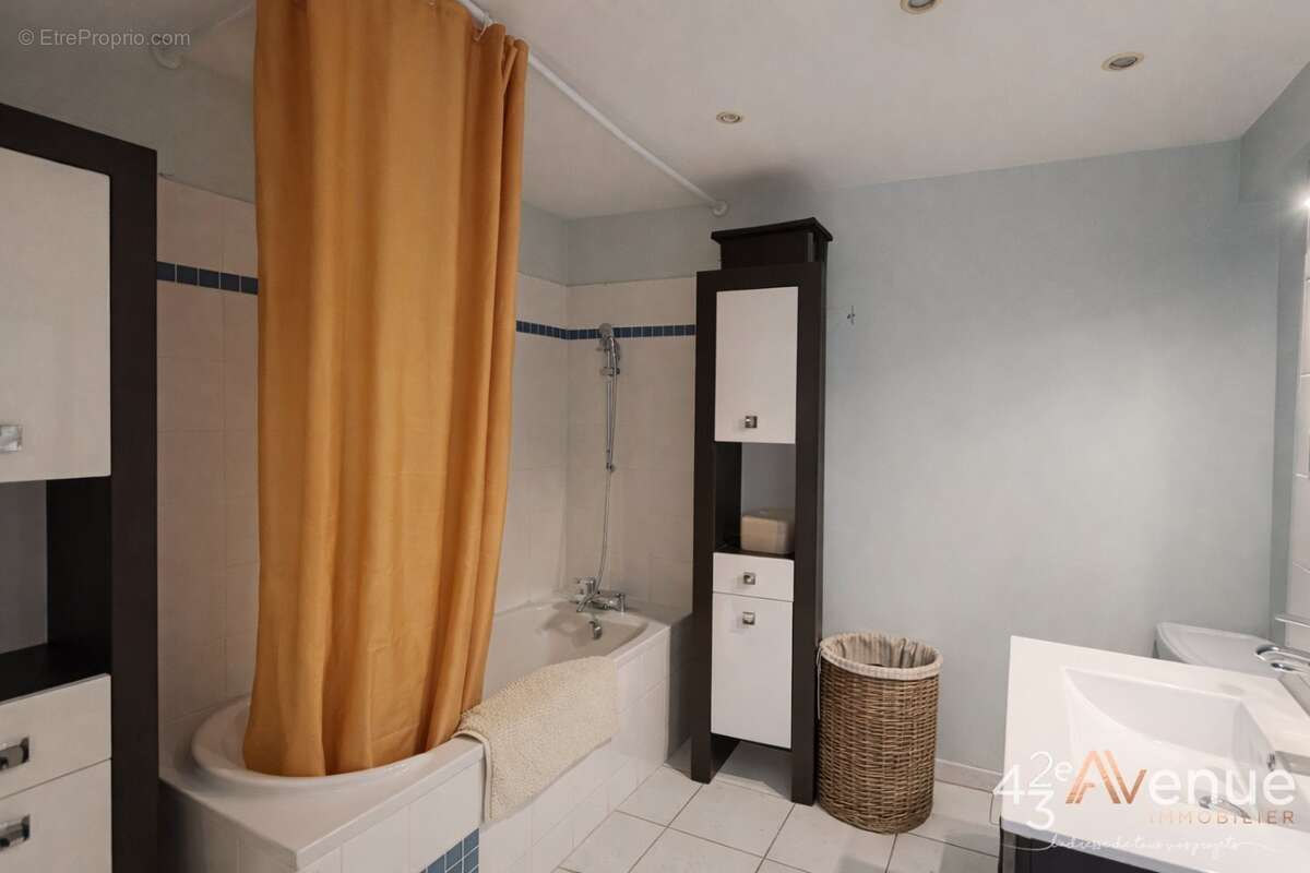 Maison à SAINT-CHAMOND