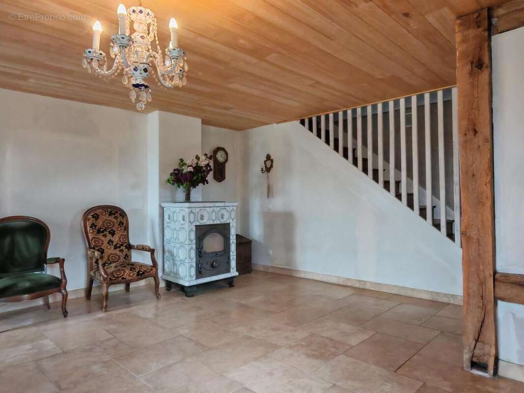 Salon - Maison à LIMOGES