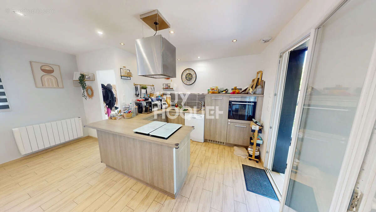 Maison à SAINT-MEEN-LE-GRAND