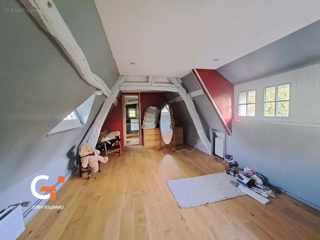 Maison à SAINT-OUEN-DE-THOUBERVILLE