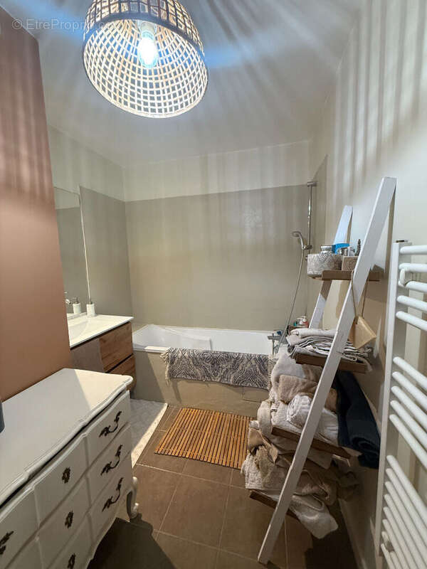 Appartement à FONTENAY-LE-FLEURY