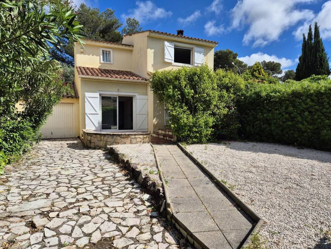 Maison à LE CANNET-DES-MAURES