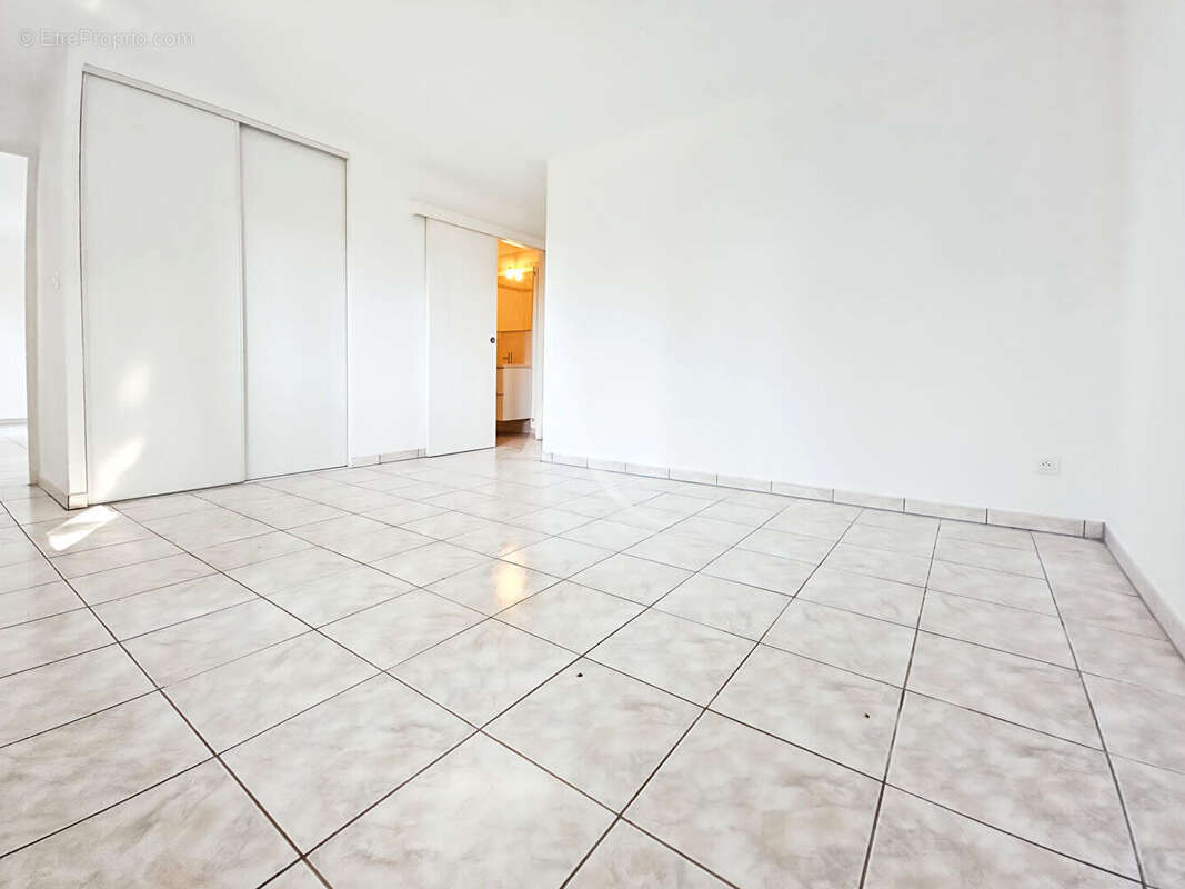 Maison à LA VALETTE-DU-VAR