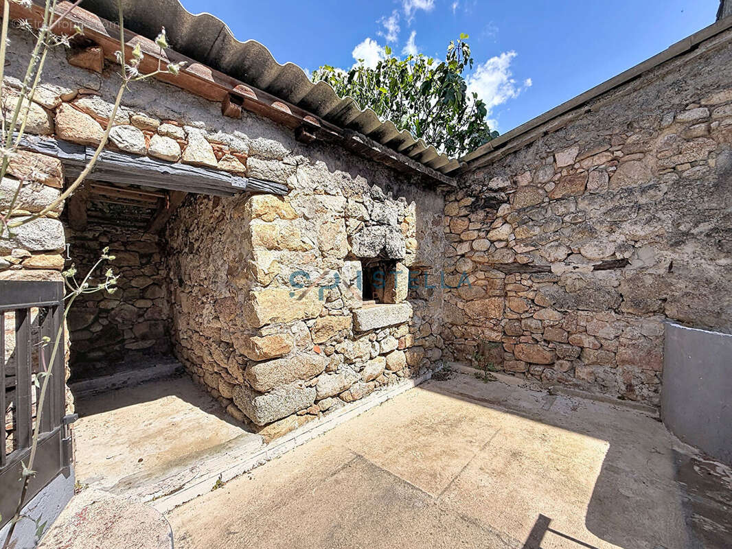 Appartement à VERO