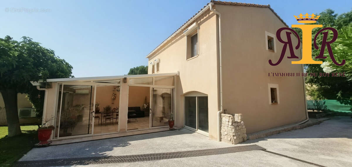 maison et véranda