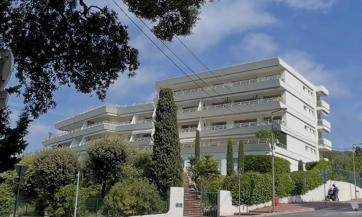 Appartement à LE CANNET