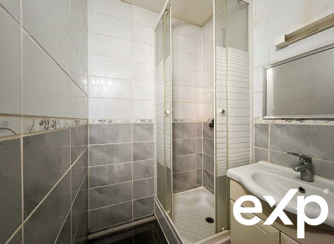 Appartement à SAINT-ETIENNE-DU-ROUVRAY