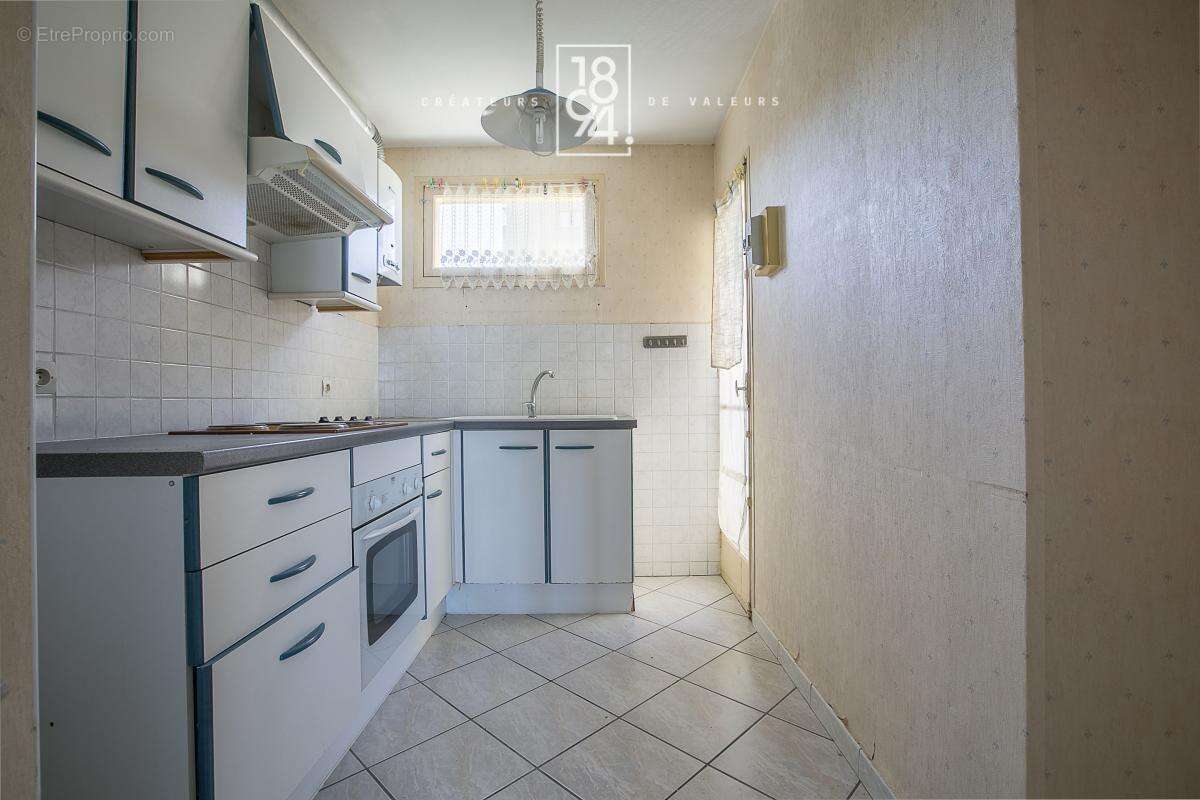 Appartement à MARSEILLE-11E