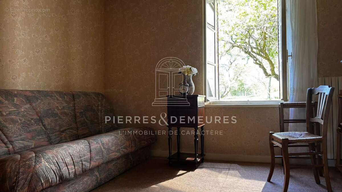Maison à LA BERTHENOUX