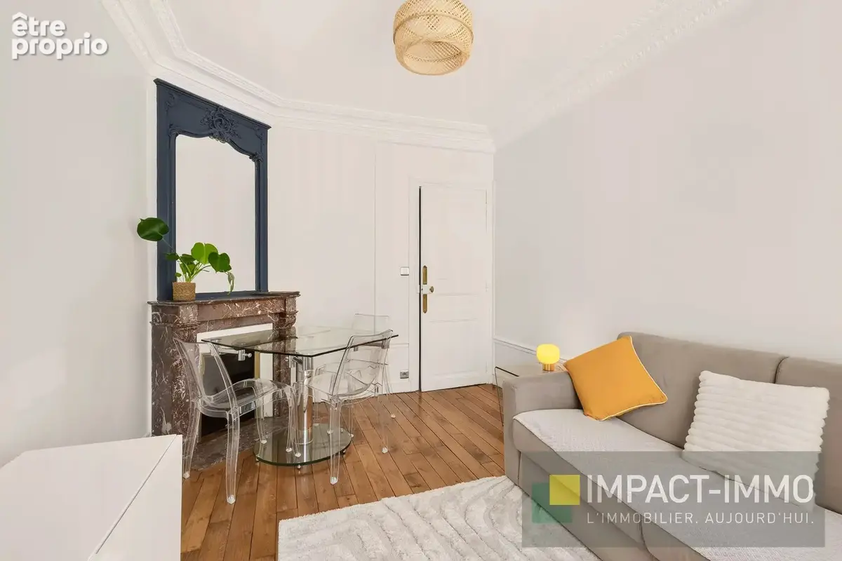Appartement à COURBEVOIE