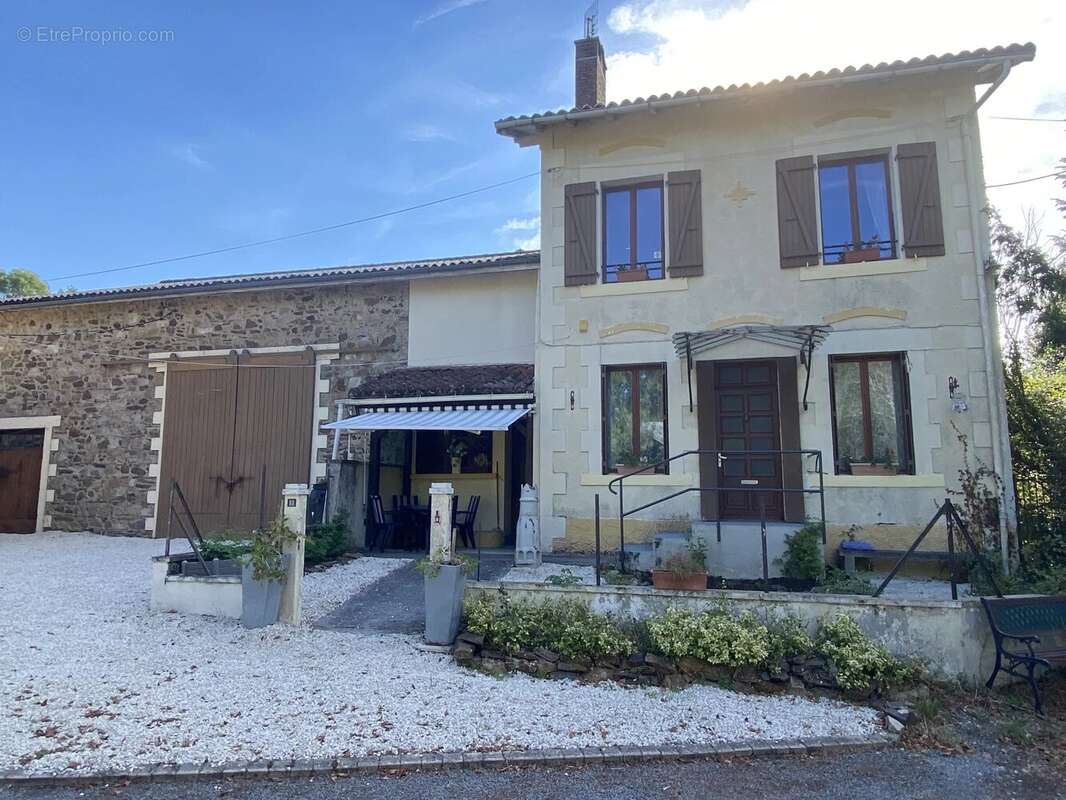 Deux grandes maisons dans un joli emplacement avec de grands jardins - photo 18