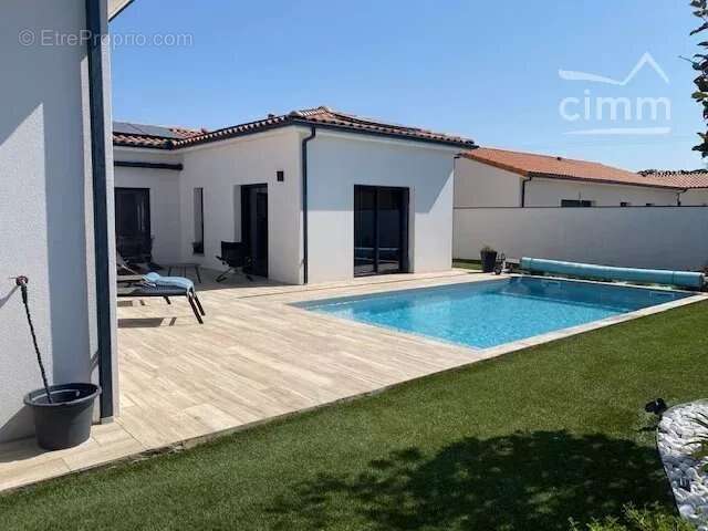Maison de trois ans, 4 pièces avec piscine et une finition à couper le souffle - photo 12