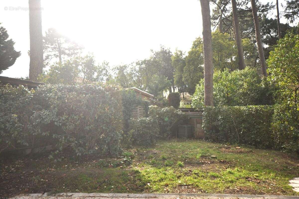 Maison à LE BOUSCAT